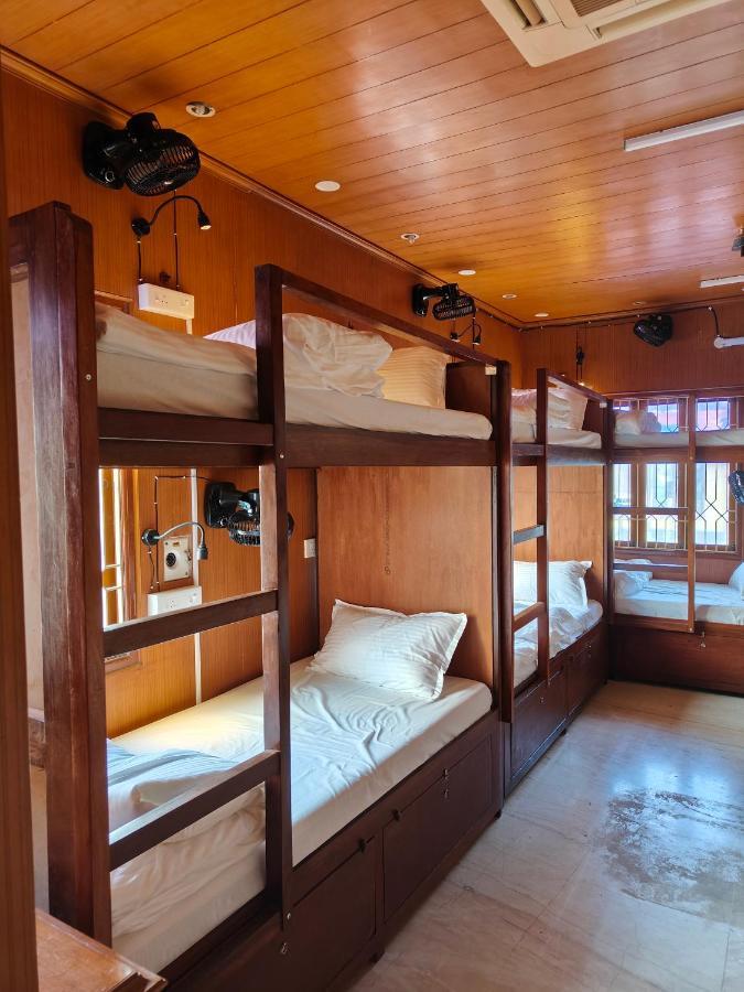 Unpack Hostel Ποντισερί Εξωτερικό φωτογραφία